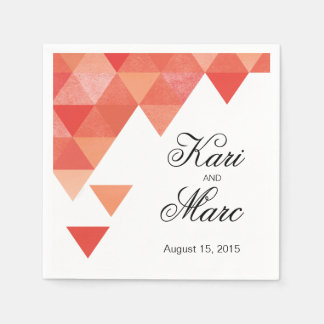 幾何学的な三角形カクテルパーティー | コーラル スタンダードカクテルナプキン