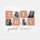 幾何学的な写真タイポグラフィ卒業テラコッタ フリースブランケット (正面(横))