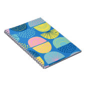 幾何学的な北半球：モダン抽象芸術背景。 ノートブック (右側)