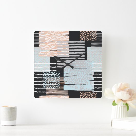 幾何学的な形状とストライプ スクエア壁時計 (ホーム)