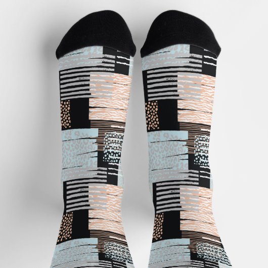 幾何学的な形状とストライプ ソックス (上部)