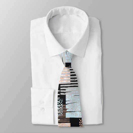 幾何学的な形状とストライプ ネクタイ (タイ)
