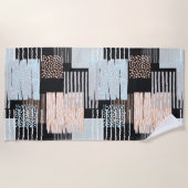 幾何学的な形状とストライプ ビーチタオル (正面)