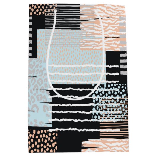 幾何学的な形状とストライプ ミディアムペーパーバッグ (正面)