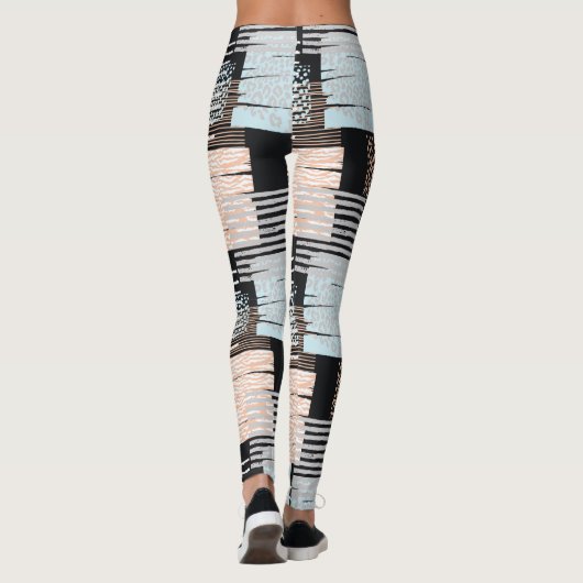 幾何学的な形状とストライプ レギンス (裏面)