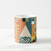 幾何学的な形状、平坦なシンプル背景。 コーヒーマグカップ (中央)