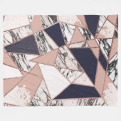 幾何学的な濃紺のモモの大理石およびばら色の金ゴールド フリースブランケット (正面(横))