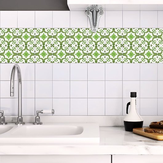 幾何学的な緑の白いモロッコ地中海のスタイル タイル
