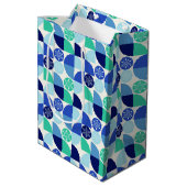 幾何学的な雪片 – 背景 – 抱き枕 ミディアムペーパーバッグ (裏面アングル)