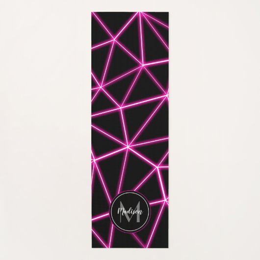 幾何学的な黒い三角形ネオンピンクの線モノグラム ヨガマット (正面)