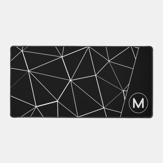 幾何学的な黒と白の三角形の線モノグラム デスクマット (正面)