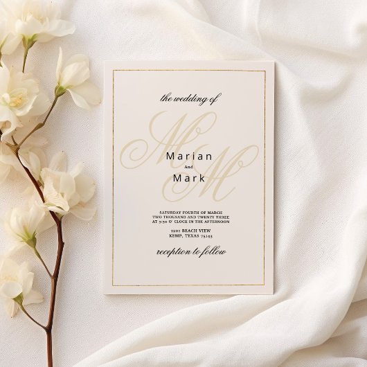 幾何学的アイボリー金ゴールドモノグラム結婚イニシャル 招待状