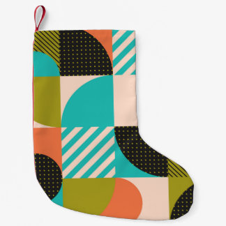 幾何学的カラフル、スカンジナビアのスタイルパターン。 スモールクリスマスストッキング