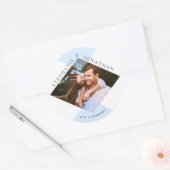 幾何学的パステルブルー&ホワイトモダンズ結婚の写真 ラウンドシール (封筒)