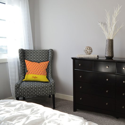 幾何学的パターン明るい赤紫色黄色の赤 クッション