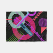 幾何学的ブラハウスタイポグラフィ フリースブランケット (正面(横))