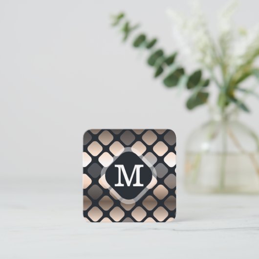 幾何学的メタリックパターン |モノグラム スクエア名刺 (スタンド正面)