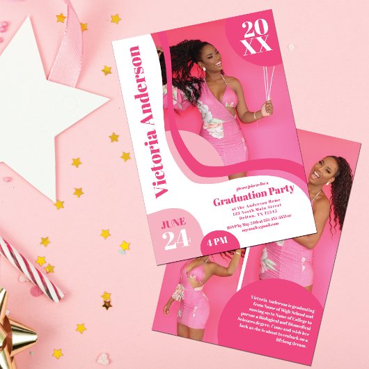 幾何学的ユニークピンク白4枚の写真卒業 招待状