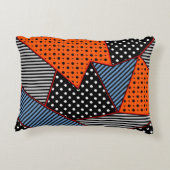 幾何学的合成クリエイティブを用いたシームレスな合成パターン アクセントクッション (裏面)