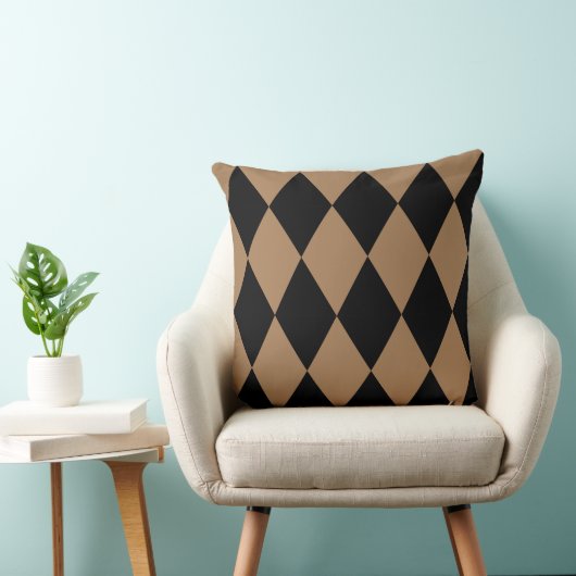 幾何学的金ゴールドとブラックダイヤモンドハーレキンモダン クッション (椅子)
