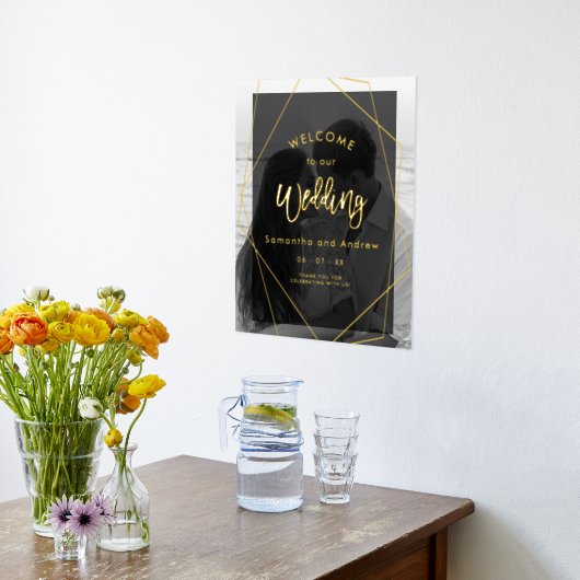 幾何学的金ゴールドタイポグラフィ結婚写真の歓迎 箔ポスター (レイダウン (キッチン))