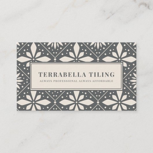 幾何木炭グレー白黒タイリングタイラー 名刺 (正面)