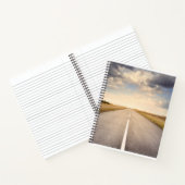 広いオープンロード ノートブック (内部)