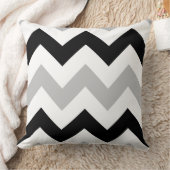 広いジグザグパターンの灰色の黒い及び白 クッション (ブランケット)