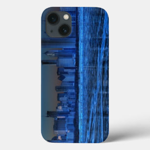 広い肩幅およびミシガン湖市 iPhone 13ケース