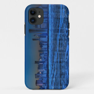 広い肩幅およびミシガン湖市 iPhone 11 ケース