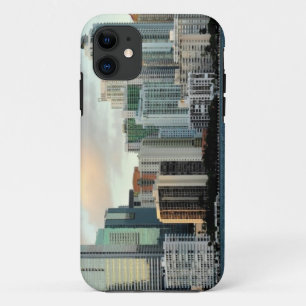 広く澄んな空に対するマイアミの超高層ビル iPhone 11 ケース