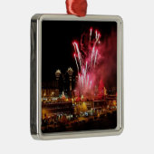 広場のクリスマスの照明の花火のオーナメント メタルオーナメント (右)