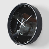 広視野赤外線探査宇宙機 壁時計 (傾斜)