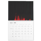 床の上に座っている靴 カレンダー (3月 2026)