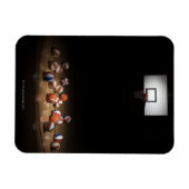 床の上に置かれている多くのバスケットボール マグネット (横)