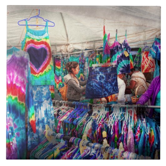 店舗フロント - タイダイは戻ってきました タイル (正面)