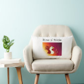 座っおもしろいている鶏が立ち上がり輝く ランバークッション (椅子)