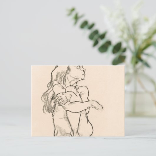 座った女性は彼女の膝の離れエゴンシエレを握り締め ポストカード (スタンド正面)