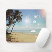 座って熱帯リラックスビーチにヤシの木 マウスパッド (マウス)