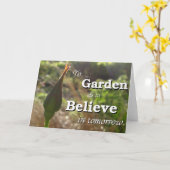 庭いじりをすることは明日信じることです カード (黄色い花)