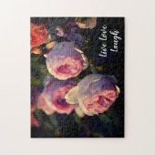 庭から咲くピンクのバラの花 ジグソーパズル (縦)