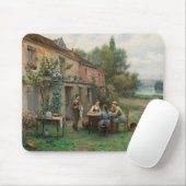庭でコーヒーを飲む(フランスの風景) マウスパッド (マウス)