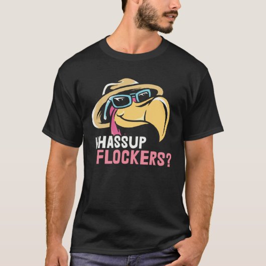 庭とプール用のフラミンゴモチーフとメッセージ Tシャツ (正面)