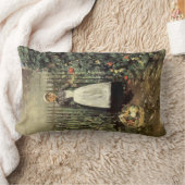 庭にバスケットをした野菜の少女 ランバークッション (ブランケット)