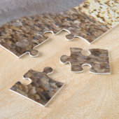 庭に座っている三毛猫 ジグソーパズル (側面)