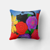 庭に黒猫 クッション (裏面)