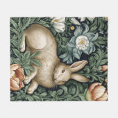 庭のウサギと花アールヌーボースタイル フリースブランケット (正面(横))