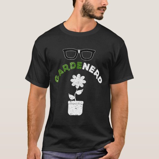 庭のオタク ガーデナー グリーン フィンガー ミーム Tシャツ (正面)