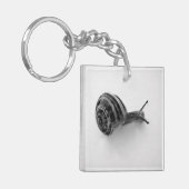 庭のカタツムリの自然写真 キーホルダー (正面左)