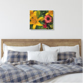 庭のキャンバスに咲く美しいアジアのユリ キャンバスプリント (インサイチュ (寝室))